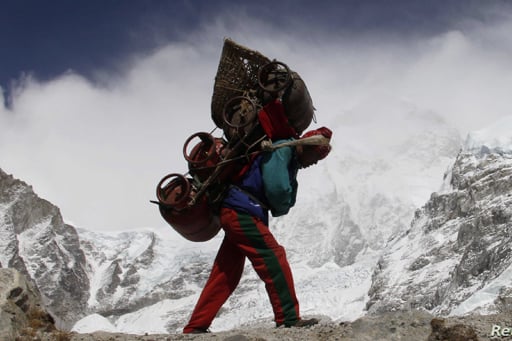 the-life-of-sherpas-in-nepal-nepal-hiking-specialist